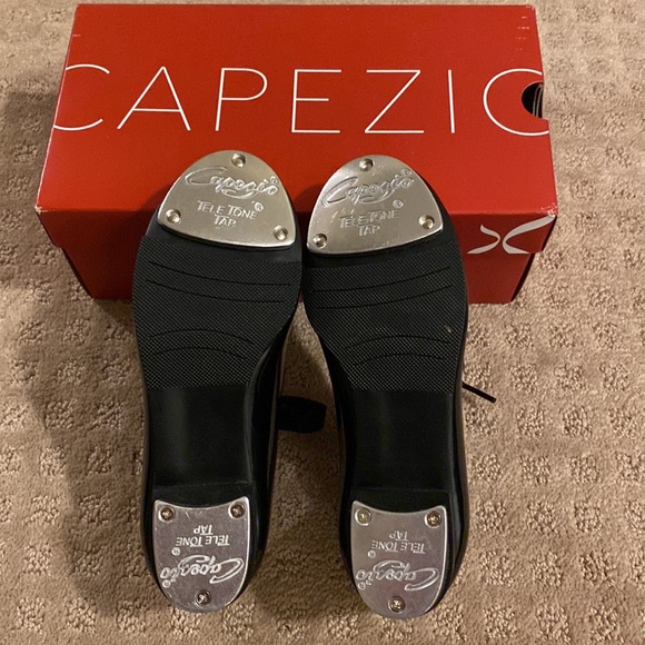 Capezio Junior Tyette Tap Shoe *NEW WITH BOX* Child 13.5 - Picture 5 of 9